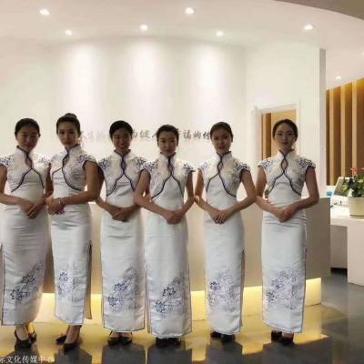 房山地區(qū)頒獎(jiǎng)授牌禮儀服務(wù)、舞臺(tái)搭建及攝影攝像一站式解決方案
